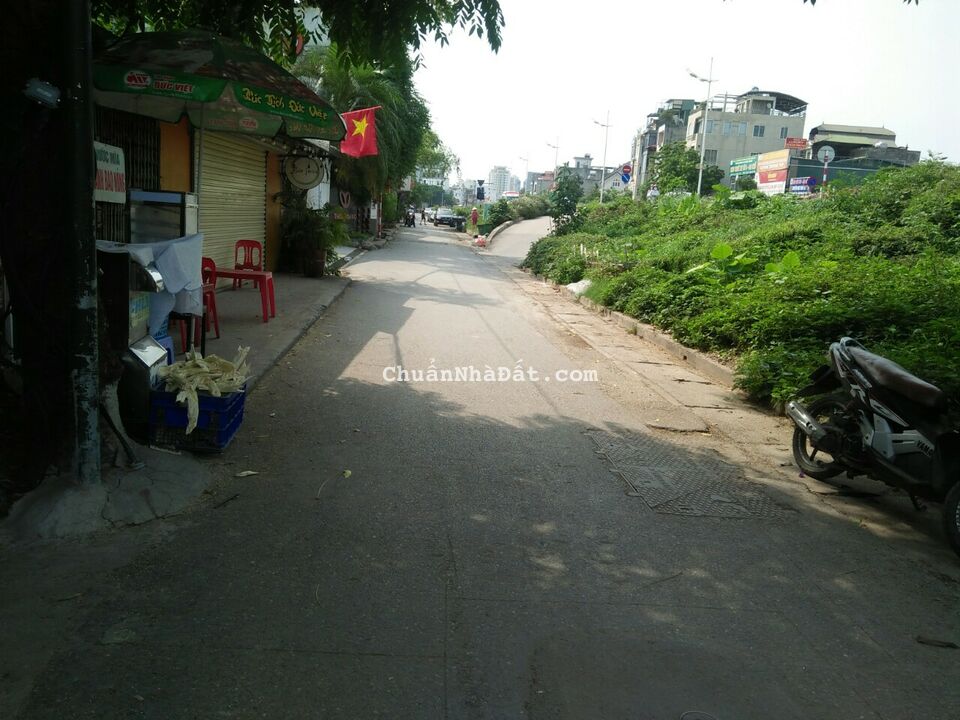 Bán nhà đẹp 5 tầng đường Âu Cơ Tây Hồ, lô góc, 3 thoáng, Ô TÔ,tặng nội thất, 60m2 chỉ 8 tỷ, 0836646314.