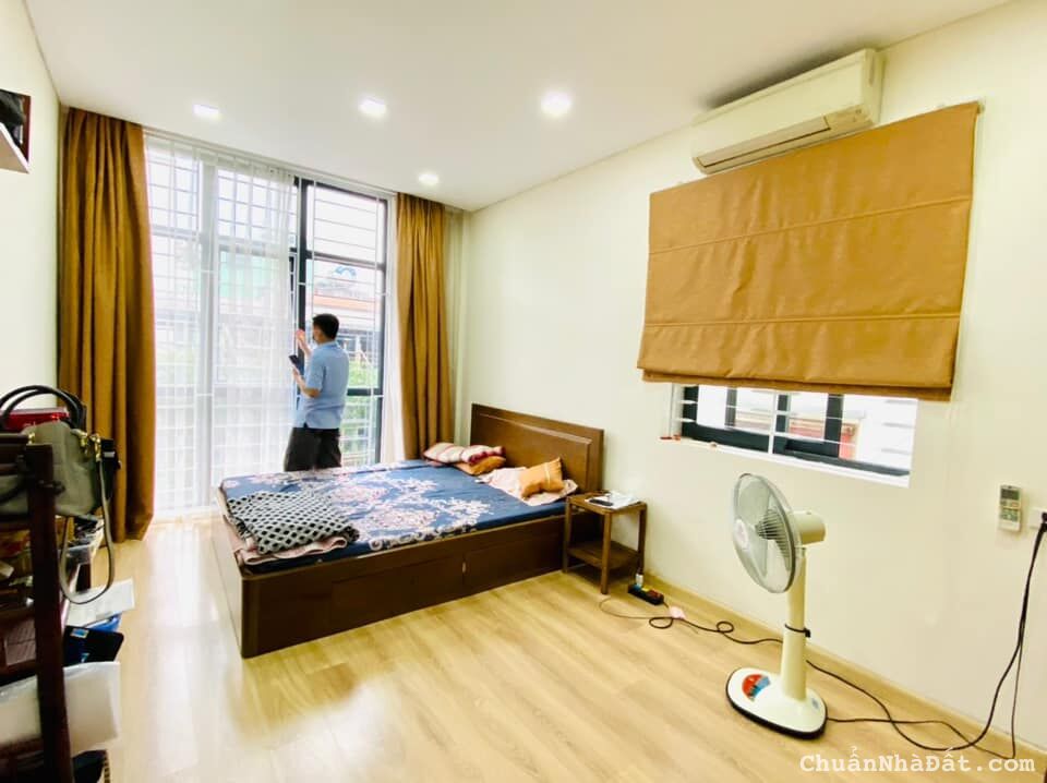 Bán nhà đẹp 5 tầng đường Âu Cơ Tây Hồ, lô góc, 3 thoáng, Ô TÔ,tặng nội thất, 60m2 chỉ 8 tỷ, 0836646314.