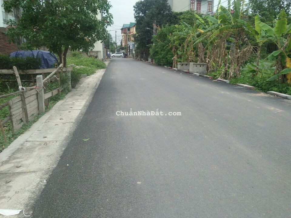 Bán gấp 80m2 đất phân lô mặt tiền 5m,Kim Hoa - Mê Linh, ngõ ô tô tránh, chỉ 17.5 triệu/m2, lh: 083.664.6314.