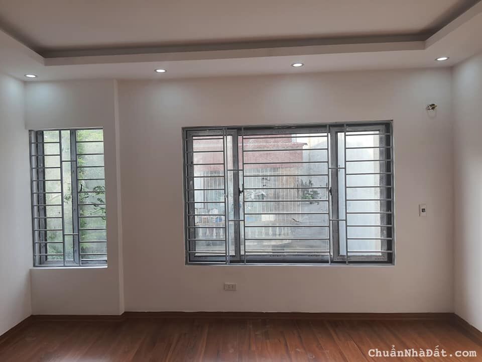 BÁN GẤP Nhà ở Kim Giang Siêu Đẹp DT35m2, 6 Tầng, Ngõ Ô Tô tải, 3 Tỷ 5, LH: 0962056655