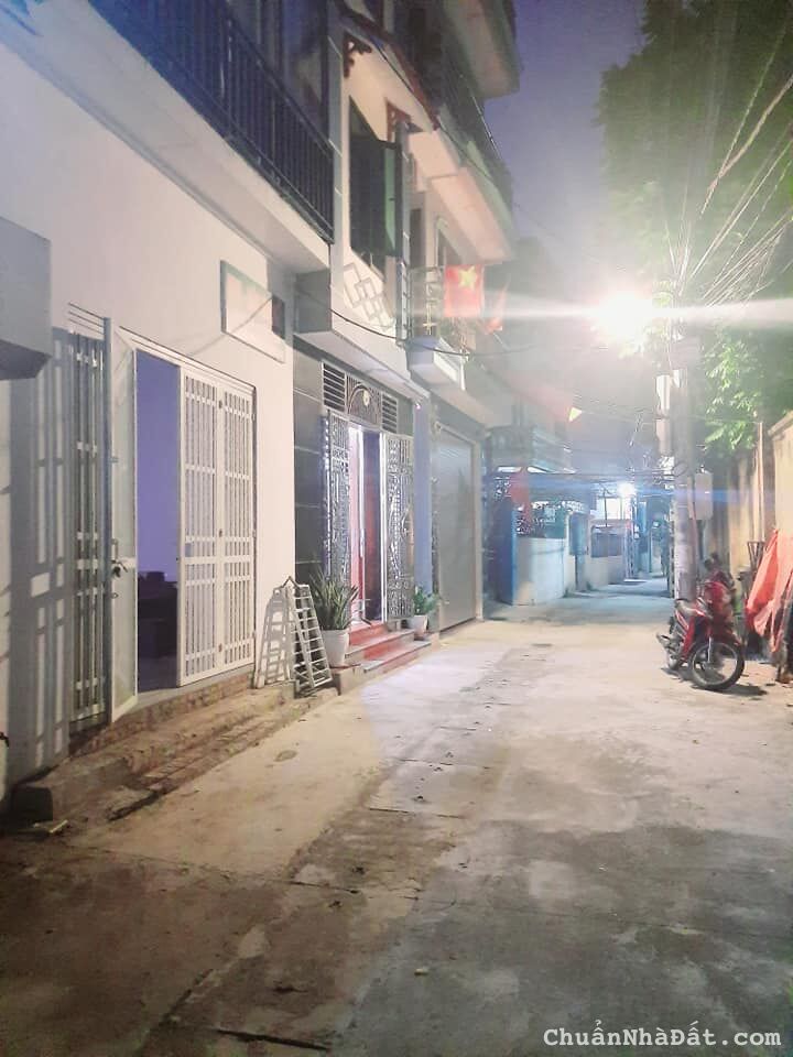 Bán Nhà Mặt Ngõ Kim Giang, 40m2 4 Phòng Ngủ, 3tỷ85, ôtô Đỗ Cửa