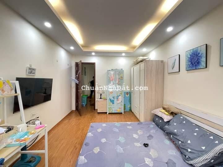 Bán nhà rất đẹp đường Kim Giang, 30m2 5T, MT 4m, 3.6 tỷ, ngõ ô tô tránh, thông ra Nguyễn Xiển