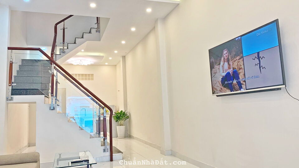 Bán nhà mới 2 lầu mặt tiền đường Lương Ngọc Quyến Phường 13 Quận 8