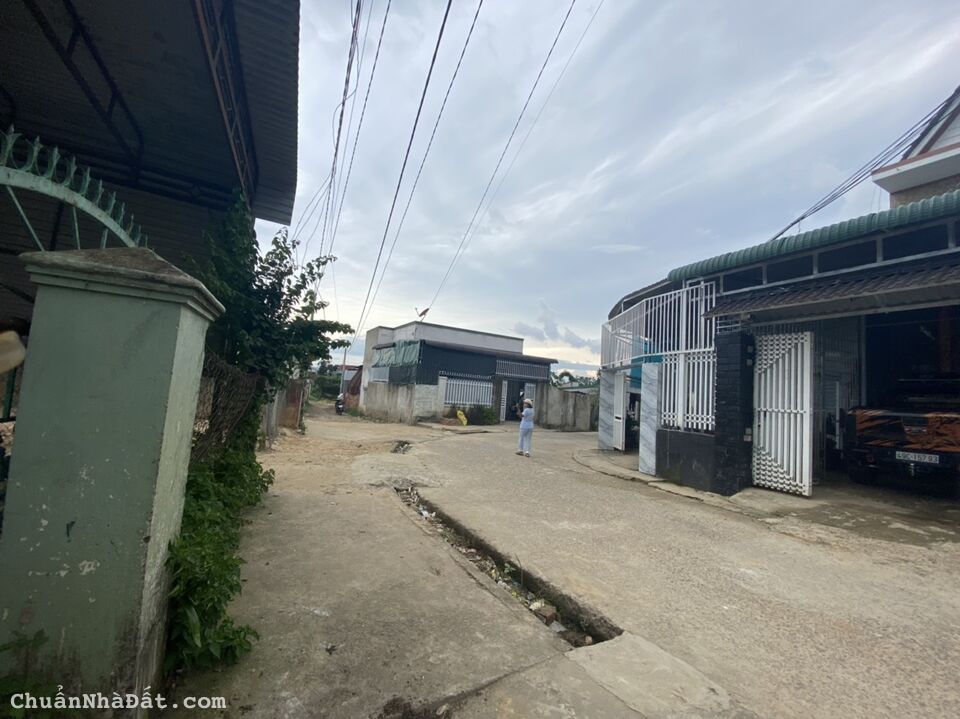 BÁN GẤP CĂN NHÀ 212M2 TẠI TT. ĐINH VĂN GIÁ 2 TỶ 