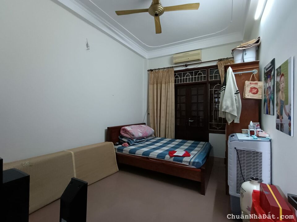 Bán nhà Phú Đô, Nam Từ Liêm, 3.8 tỷ, 40m2, Mt 3.8m, Lô góc, Ô tô vài bước.