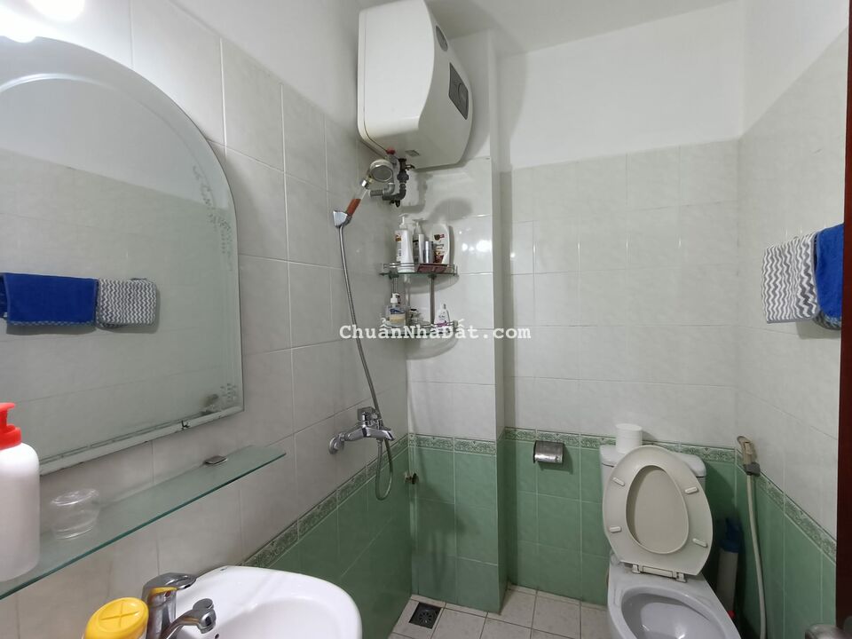 Bán nhà Phú Đô, Nam Từ Liêm, 3.8 tỷ, 40m2, Mt 3.8m, Lô góc, Ô tô vài bước.