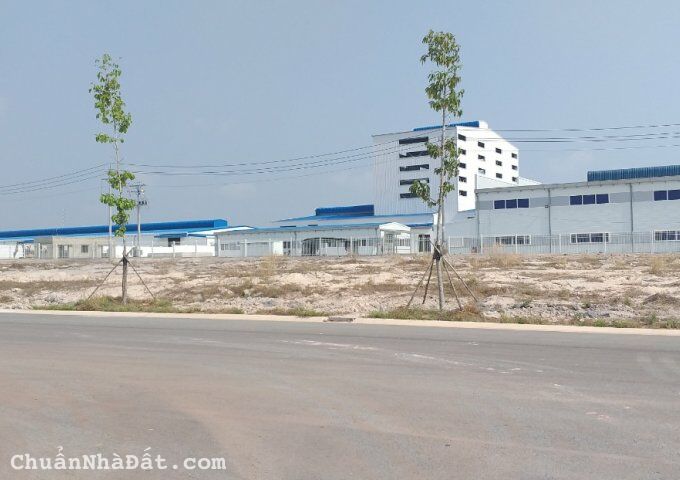 CẦN TIỀN BÁN RẺ 2.100M2 ĐẤT THỔ CƯ 700M THỔ CU-NGAY KCN BECAMEX, SÁT QL14. GIÁ 600R CẦN TIỀN BÁN RẺ 2.100M2 ĐẤT THỔ CƯ 700M THỔ CU-NGAY KCN BECAMEX, SÁT QL14. GIÁ 600R