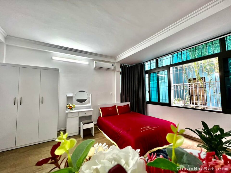 Bán gấp nhà Cổ Nhuế - 45m2 - 4.05 tỷ - 15m ra ô tô - vừa ở vừa cho thuê