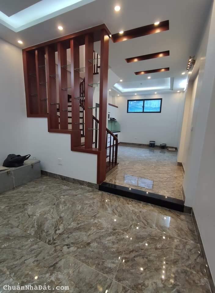 BÁN GẤP NHÀ VÕ CHÍ CÔNG - 41M2 - 3.7 TỶ - CÁCH PHỐ 30M - SÂN RỘNG THOÁNG