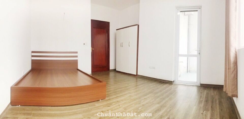 Bán căn hộ Hạ Đình 206m2 7 phòng cho thuê 30tr/tháng giá 3.9 tỷ căn góc