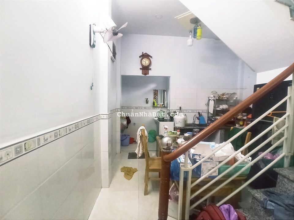 Cần bán gấp nhà Dương Thị Mười, Quận 12, 45m2, nhà mới, 2 tầng, 2pn, Chỉ 2.4 TỶ TL