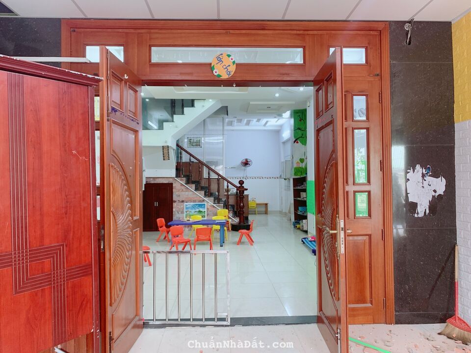 Nhà mặt tiền cần bán Thạnh Xuân 38, 94m2, 3 tầng, 4PN, 5X19M, sổ vuông, CHỈ 5 tỷ 9 TL Nhà mặt tiền cần bán Thạnh Xuân 38, 94m2, 3 tầng, 4PN, 5X19M, sổ vuông, CHỈ 5 tỷ 9 TL