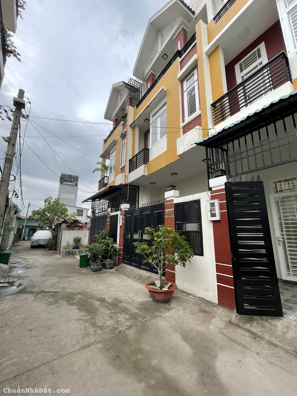 NHÀ 1 TRỆT 2 LẦU 68m2 SỔ HỒNG RIÊNG ĐÃ HOÀN CÔNG HBP THỦ ĐỨC CHỈ 5tỷ054