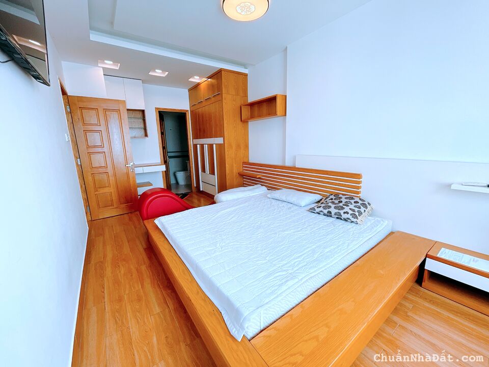 Bán căn hộ Kingston, Q.Phú Nhuận, 80m2, 2PN, view công viên, giá 5.3 tỷ, LH: 0941797916