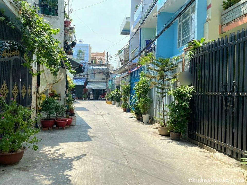 Bán nhà 6m thông đường Vườn Lài, Q.Tân Phú - Diện tích: 4x17m vuông vắn trước sau - 6.8 tỷ