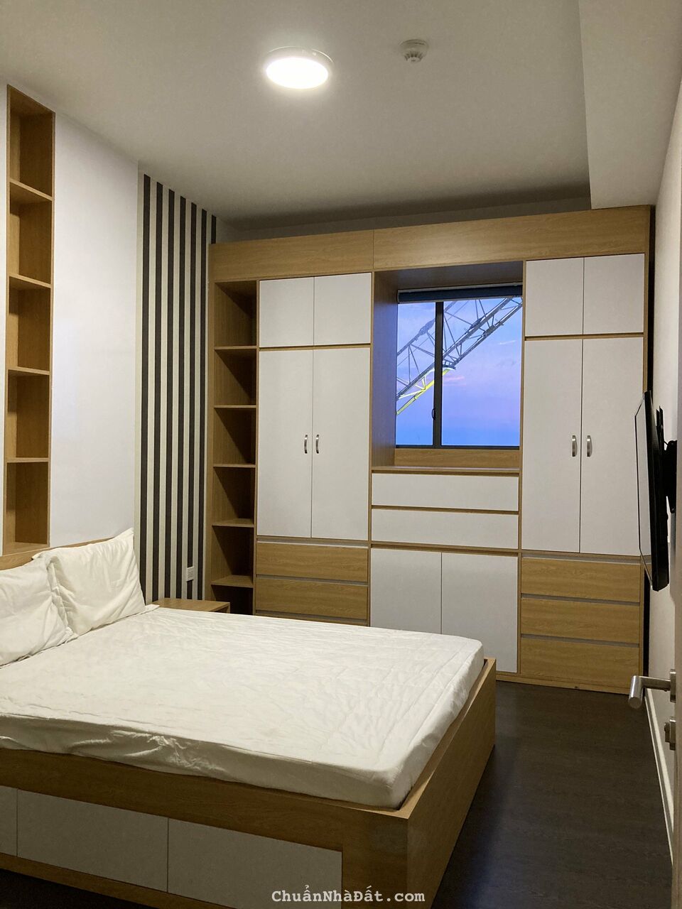 Bán Newton 2PN, 76m2, giá sốc 4,8TỶ