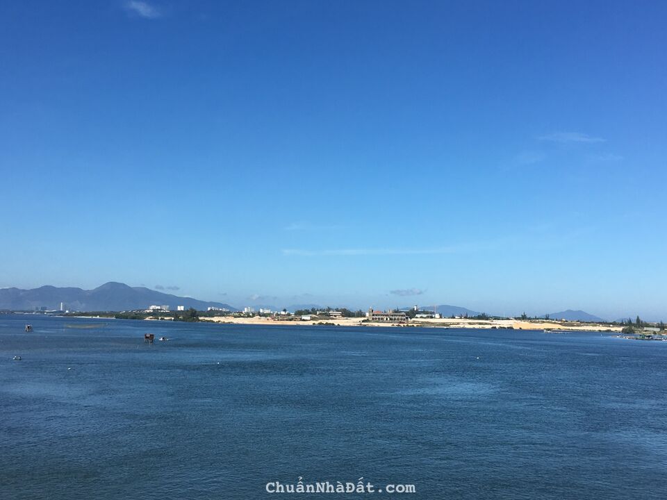 Cần bán lô Citygate đường 20m giá chỉ 22tr/m2 LH: 0934416146