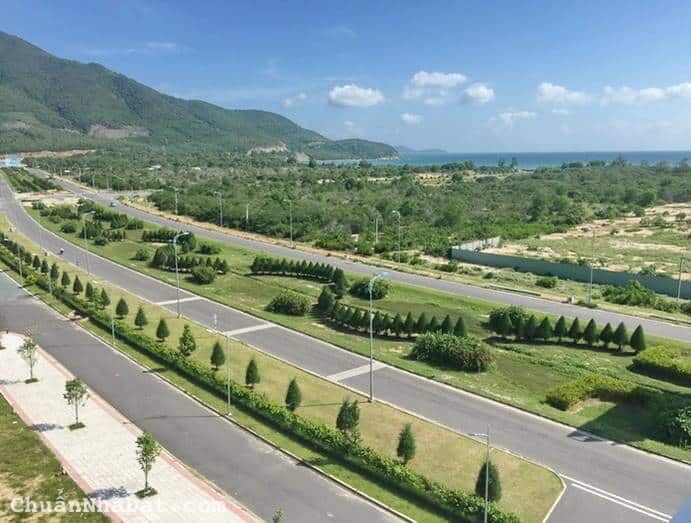 Cần bán gấp lô Paragrus view công viên ,sân golf giá rẻ 26.5tr/m2 LH: 0934416146