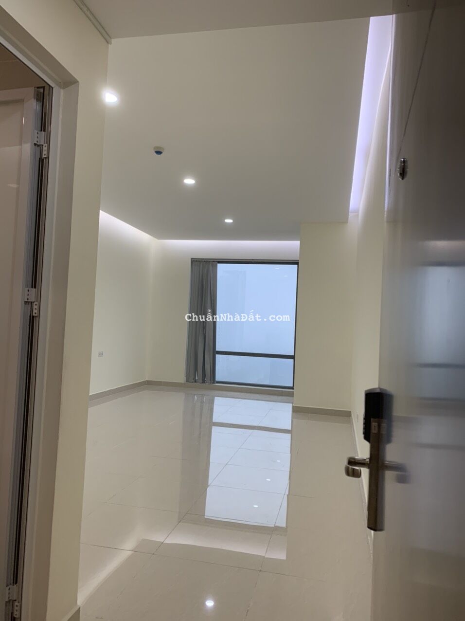 Cho thuê văn phòng giá 8 triệu/tháng, tại chung cư Golden King-Phú Mỹ Hưng- quận 7.LH: 0965.439.257 Cho thuê văn phòng giá 8 triệu/tháng, tại chung cư Golden King-Phú Mỹ Hưng- quận 7.LH: 0965.439.257