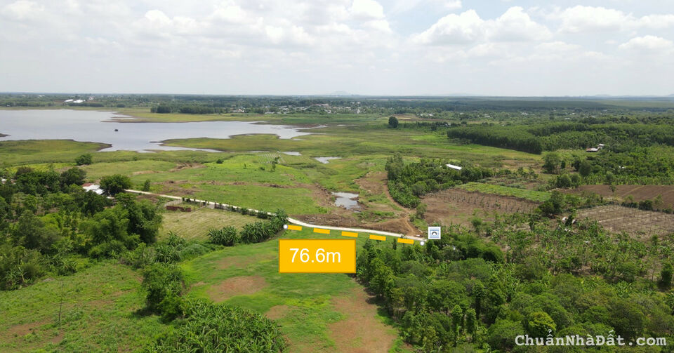 View trực tiếp hồ Cầu Mới, mát mẻ quanh năm