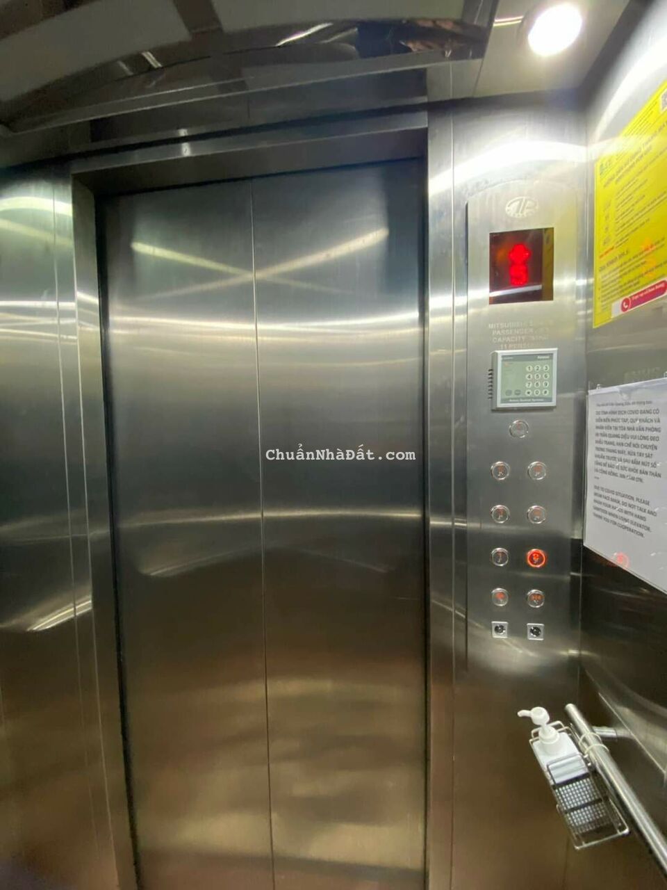 Building Mặt phố Trần Quang Diệu, Đống Đa 110m2 x 8 tầng, mặt tiền 6.8m, giá chào 66 tỷ. 