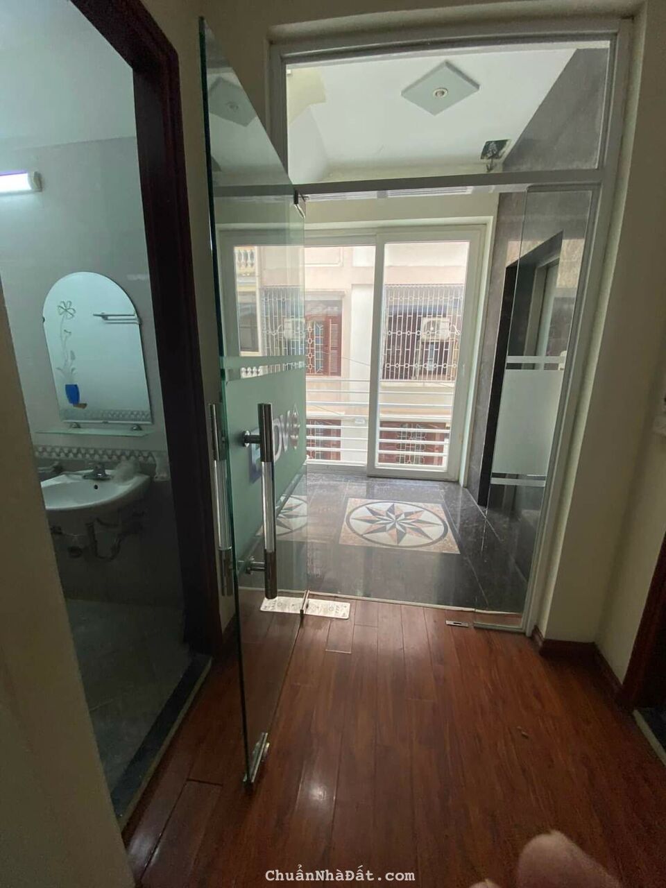 Building Mặt phố Trần Quang Diệu, Đống Đa 110m2 x 8 tầng, mặt tiền 6.8m, giá chào 66 tỷ. 