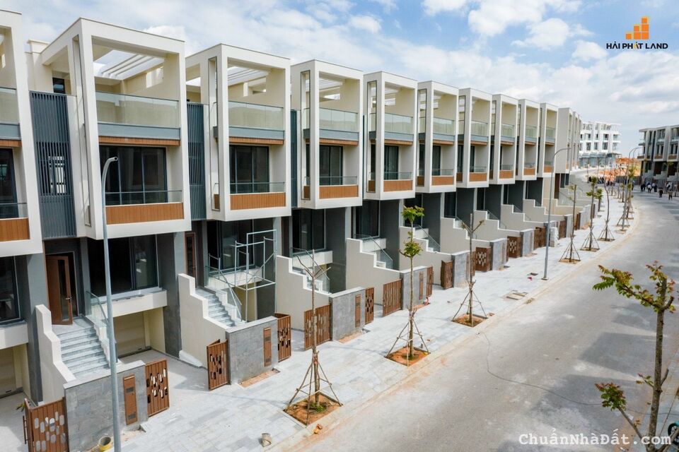 Nhà Phố Và Shophouse Biển Mũi Né, Phan Thiết - Ck Khủng Đến 8% - TT Trước Chỉ 30% - Giá Từ 6ty4/căn