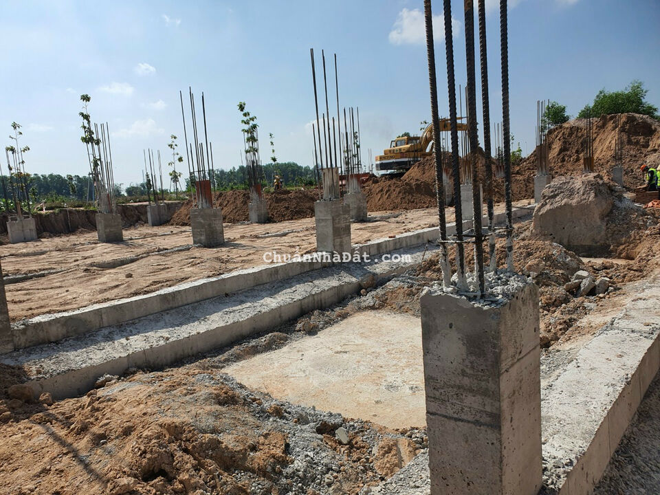 Chính chủ bán đất MegaCity lô TH10 105m2. Mặt tiền đường 25C