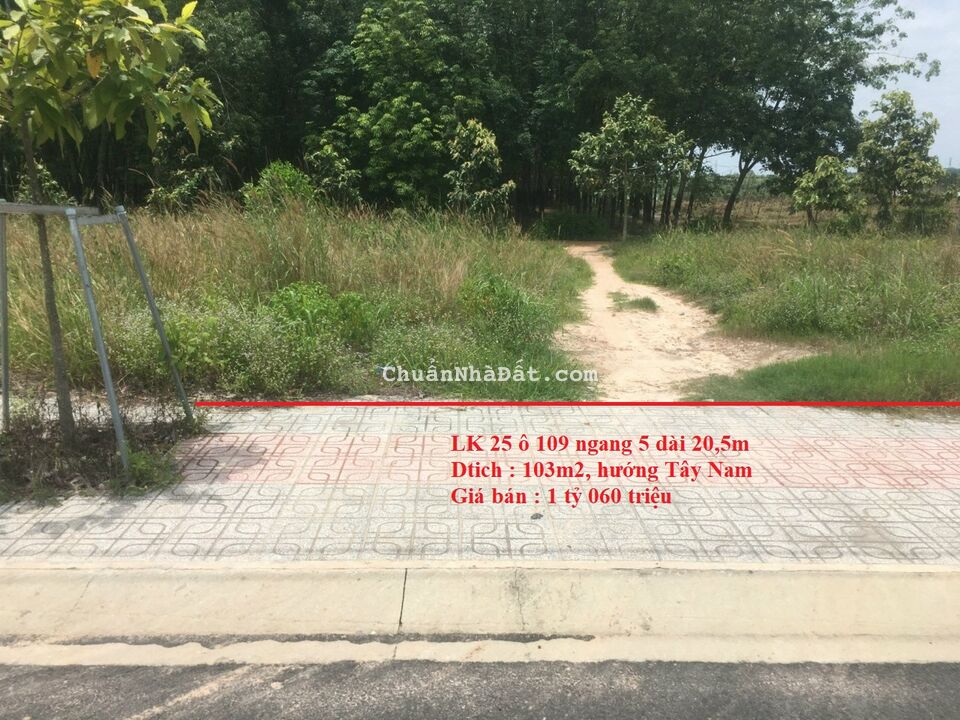 Cần bán gấp 03 lô  sạch đẹp, không cống cột trong khu dân cư Nam Long Bàu Bàng , BD