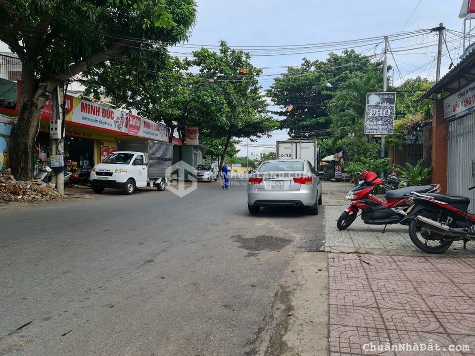  Nhà mặt tiền BÁN CĂN MẶT TIỀN PHƯỜNG THẮNG NHẤT. CHỦ ĐANG CẦN TIỀN NÊN BÁN CĂN MẶT TIỀN VỊ TRÍ SIÊ