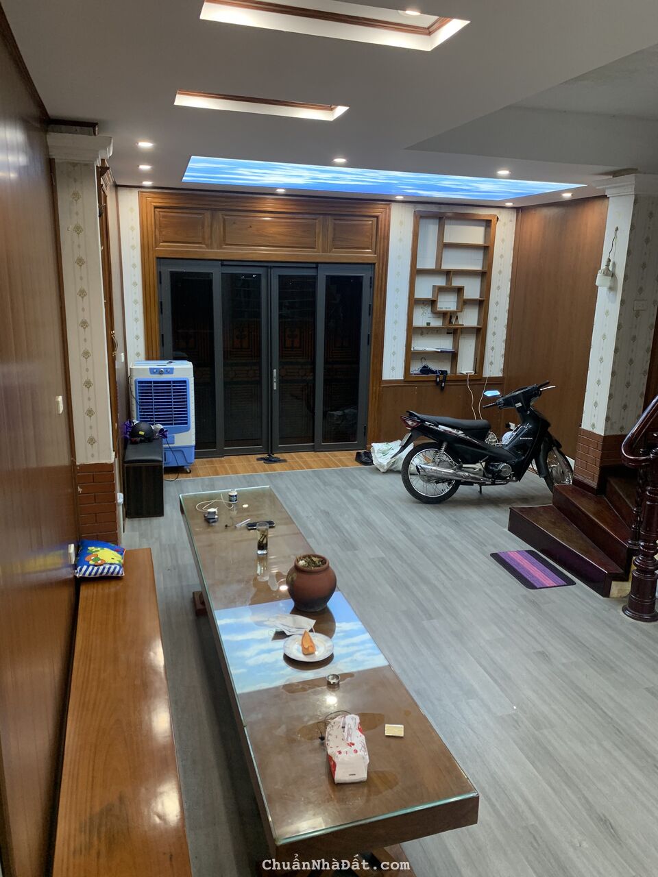 Nhà Lê Thanh Nghị, 1 bước ra phố, 10 PN, 55m2, 5 tầng, 10.5 tỷ.LH: 0934462183