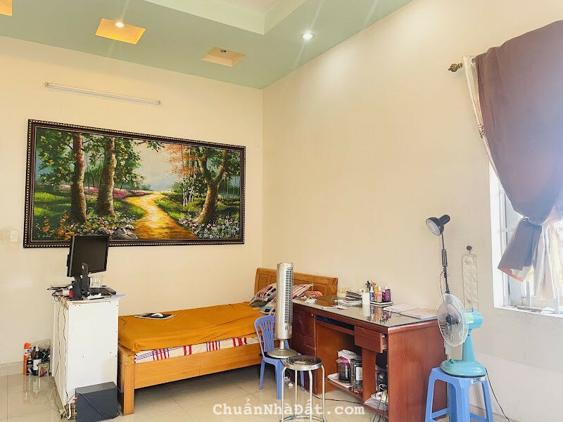 Nhà Thủ Đức, 5 tầng, ngang 10m, Mặt tiền kinh doanh, gần KCX Linh Trung.