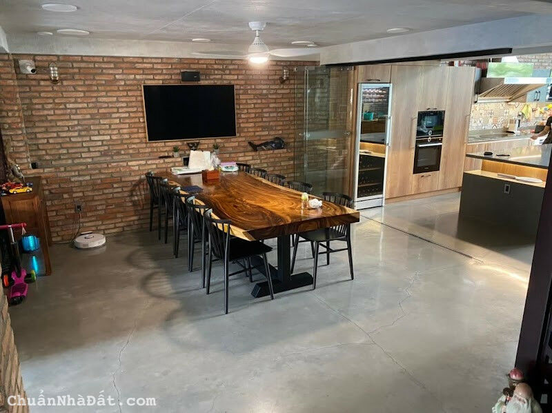 Biệt thự Thủ Đức, 7 tầng Thang máy, ngang 7m, khu Thảo Điền, hơn 40 tỷ