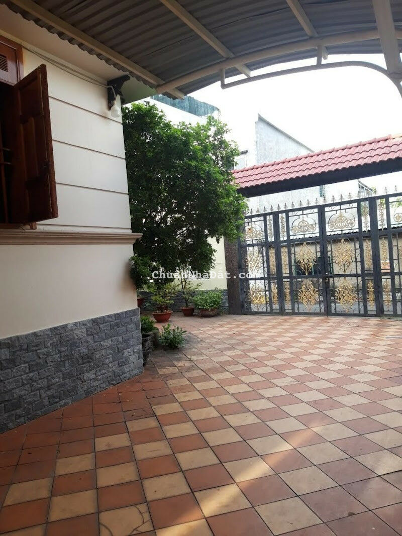 Biệt thự gần Tô Ngọc Vân, Thủ Đức, 230m2, Ngang 10m, bao lời nhà đầu tư. Biệt thự gần Tô Ngọc Vân, Thủ Đức, 230m2, Ngang 10m, bao lời nhà đầu tư.