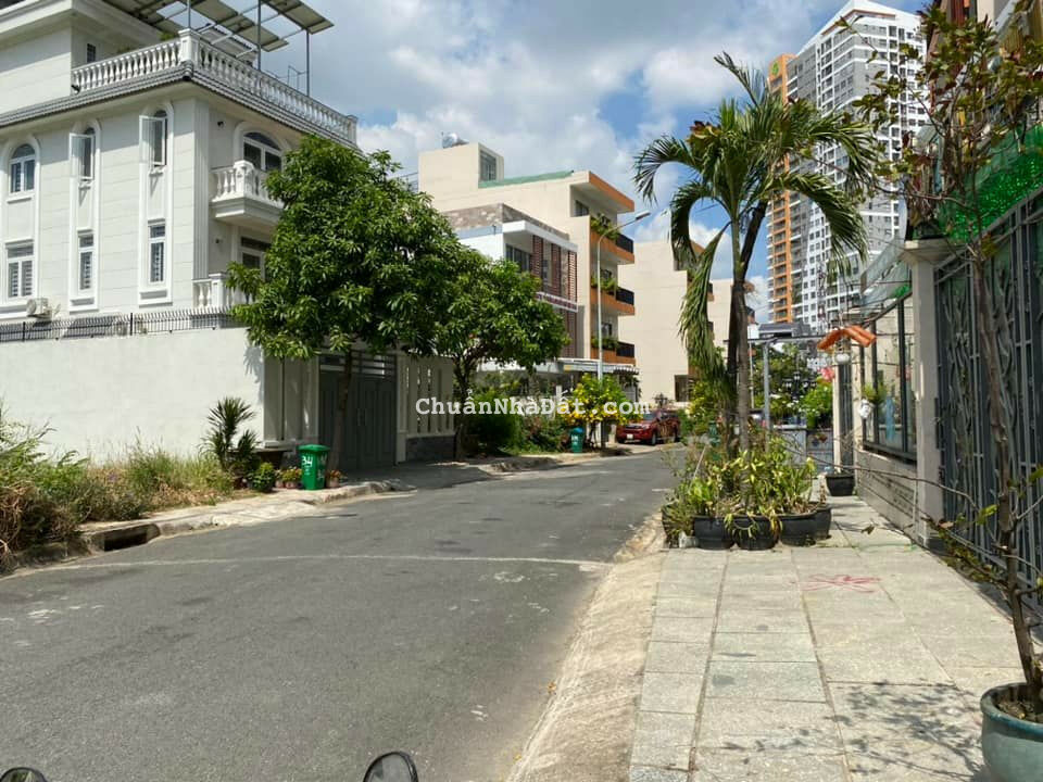 Đất Thủ Đức, Mặt tiền kinh doanh đa ngành, Hàng xóm Vinhomes, dt 4020m2.