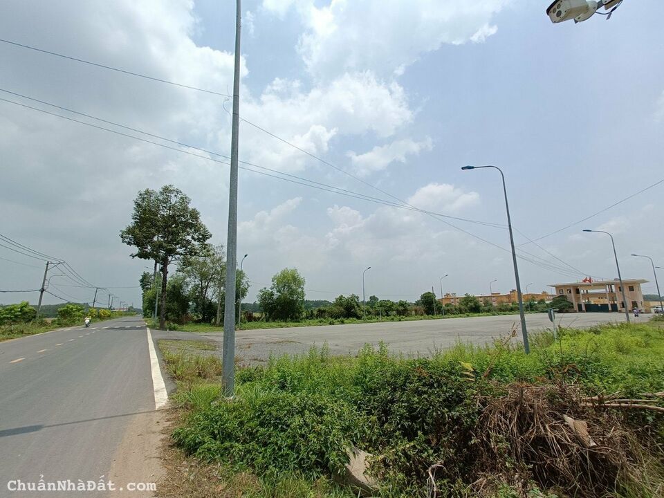 Nhà cần bán gấp lô đất thổ cư 300m² tại đường Phạm Văn Cội, Xã Phạm Văn Cội, Huyện Củ Chi