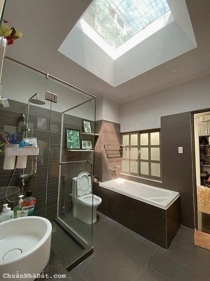 Trung Tâm Phú Nhuận, HXH cách Mặt tiền 10m, 3 tầng, 8.5 Tỷ. Trung Tâm Phú Nhuận, HXH cách Mặt tiền 10m, 3 tầng, 8.5 Tỷ.