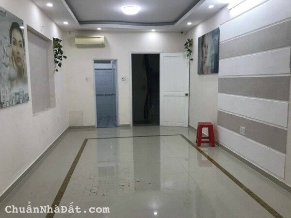 Nhà đẹp Nguyễn Kiệm, 5 Tầng BTCT, Xe Hơi Đỗ Cửa, Giá chỉ 7.9 Tỷ