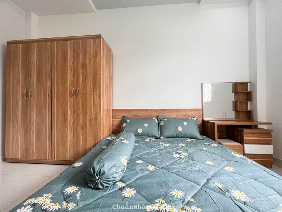 (Phú Nhuận) 7 x 5,5m - 2 lầu - 3PN - hẻm 4m, Nguyễn Đình Chính