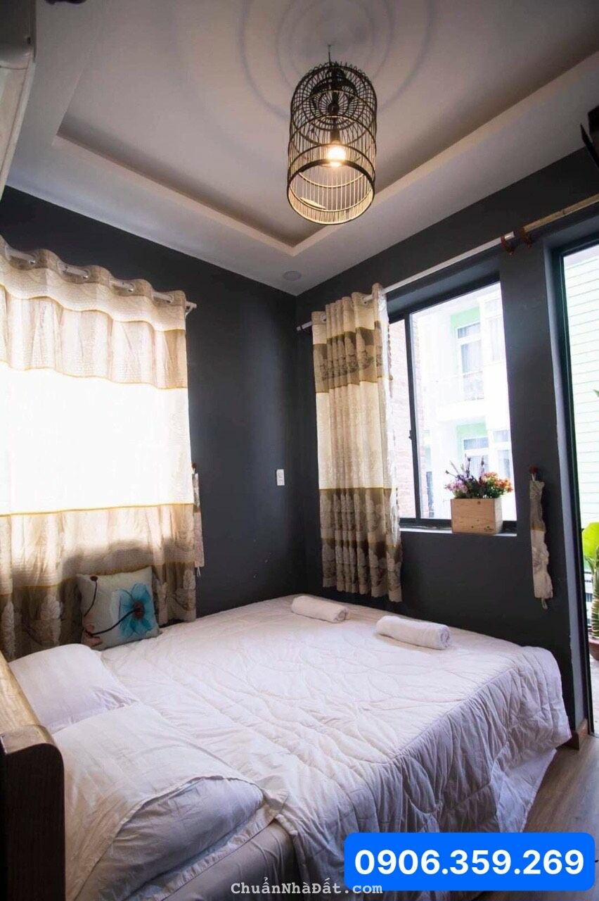 NHÀ TRUNG TÂM THỦ ĐỨC - CÁCH MẶT TIỀN 10M - HẺM TRƯỚC NHÀ 3M - GẦN 50M2 - GIÁ: 4.3 TỶ. 