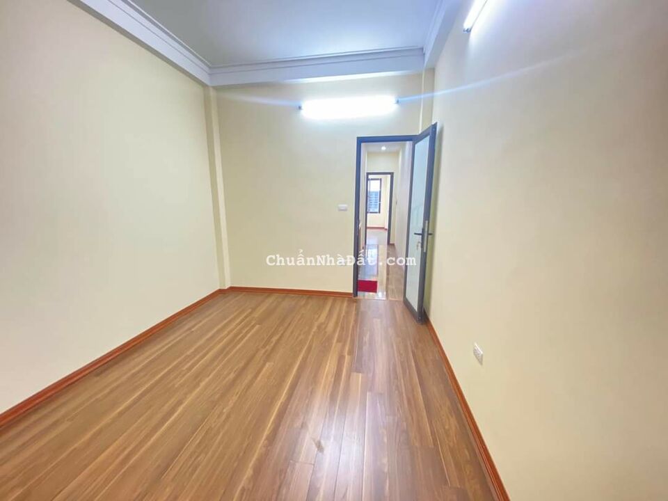 Cần bán gấp nhà phố Nam Dư-Lĩnh Nam Ô Tô đỗ cửa, Kinh Doanh Đỉnh 47m2x4T Giá 4.75 tỷ