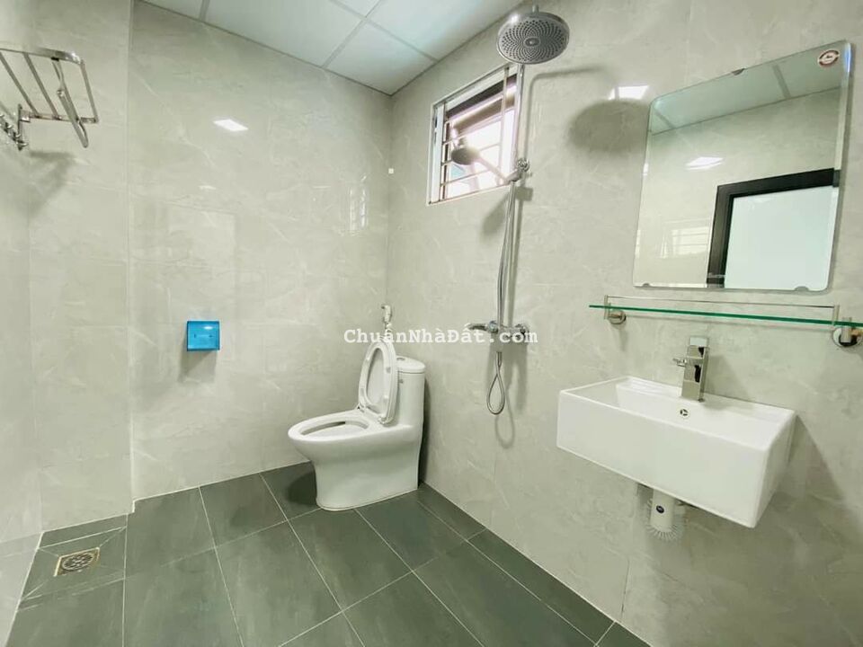 Cần bán gấp nhà phố Nguyễn Sơn-LB 40m2x4T Giá chỉ 4.85 tỷ