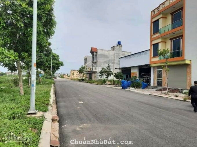 Chỉ Còn 1 Lô Góc Hoa Hậu Mặt Tiền Hùng Vương Giá Chỉ 9tr/m2 - Lh 0961808556 