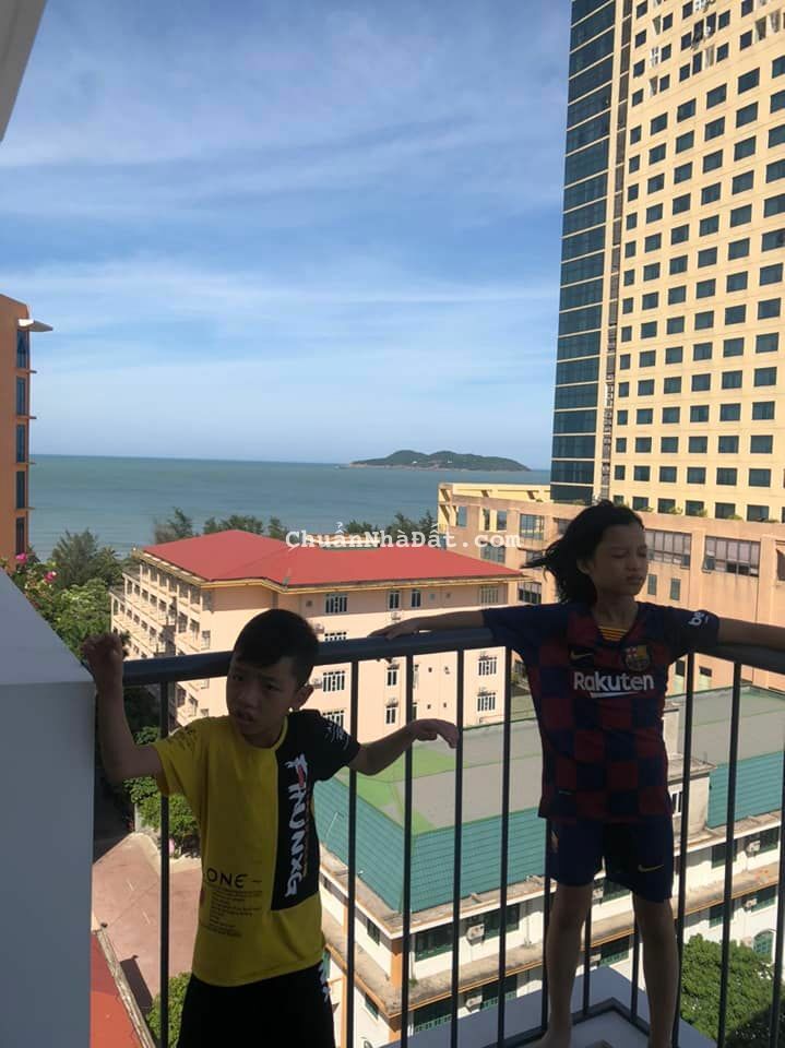 Cần bán Khách Sạn View Biển Cửa Lò 308m2 x 10 tầng, MT 20m2, Lô Góc Đắc Địa