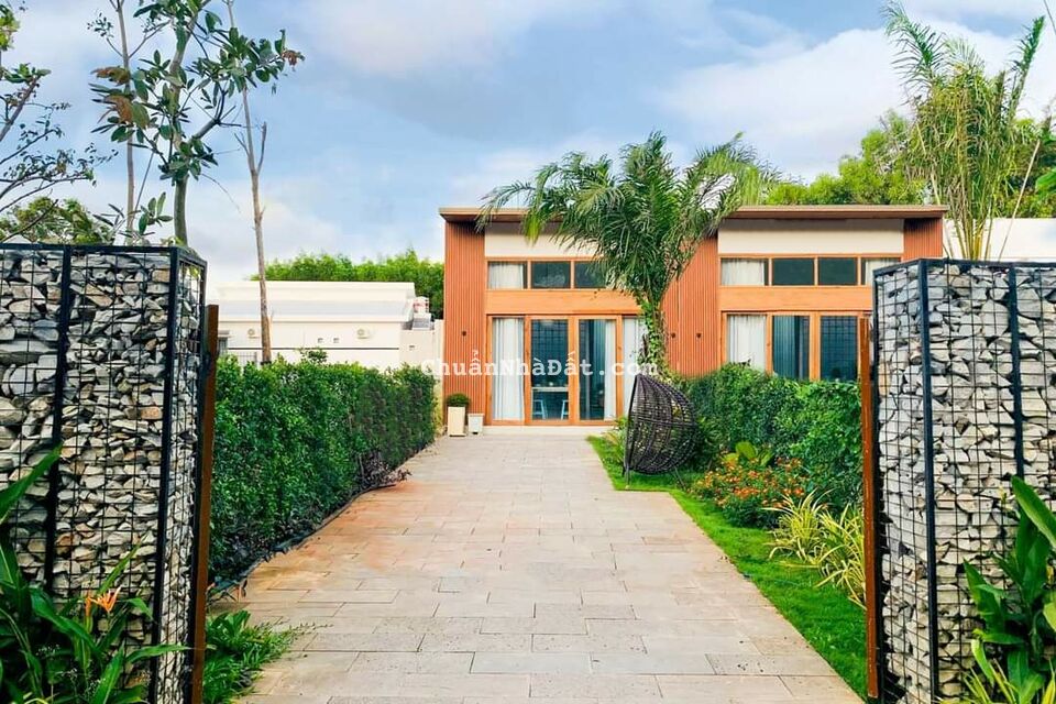 BÁN NHÀ VƯỜN NGHỈ DƯỠNG HUYỆN ĐẤT ĐỎ - BÀ RỊA - VŨNG TÀU GIÁ 2 TỶ 8 - 225m2 BÁN NHÀ VƯỜN NGHỈ DƯỠNG HUYỆN ĐẤT ĐỎ - BÀ RỊA - VŨNG TÀU GIÁ 2 TỶ 8 - 225m2