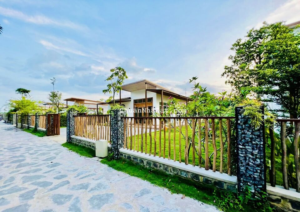 BÁN NHÀ VƯỜN NGHỈ DƯỠNG HUYỆN ĐẤT ĐỎ- BÀ RỊA - VŨNG TÀU GIÁ 4 TỶ 8 (422,5 m²)