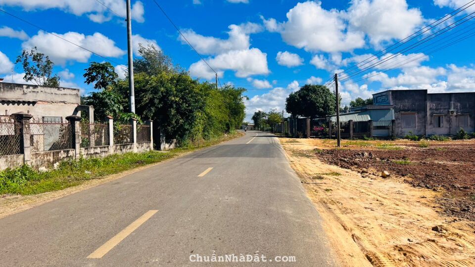 BÁN LÔ ĐẤT MẶT TIỀN ĐƯỜNG NHỰA XÃ LÁNG DÀI ĐẤT ĐỎ BRVT DT 1193M2 CÓ SẴN 500M2 THỔ CƯ 