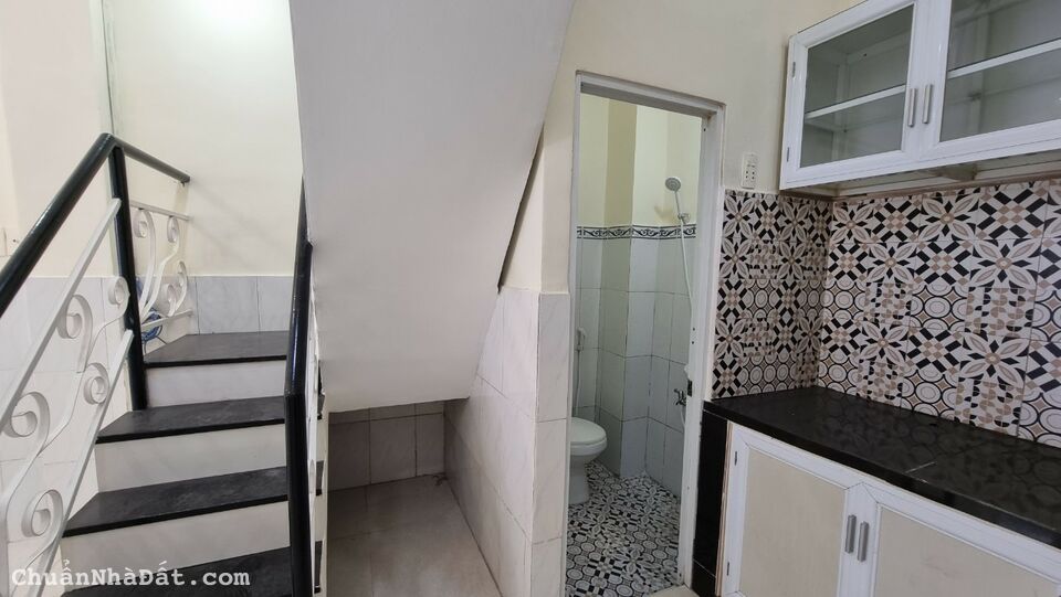 Chủ xoắn bán giảm mạnh 150 triệu Phú Nhuận 3 gác đỗ cửa, 3 bước chân ra mặt tiền 60m2 nhỉnh 3 tỷ.