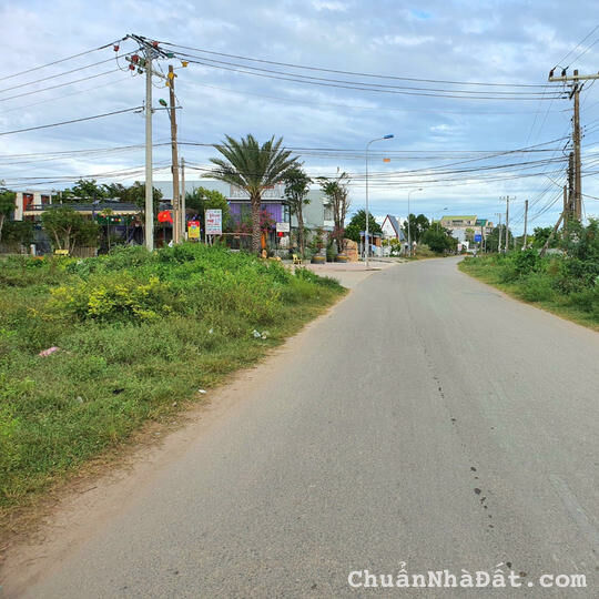 Bán gấp lô đất thổ cư 450tr, SHR, mặt tiền đường nhựa QH24m sát quốc lộ 13