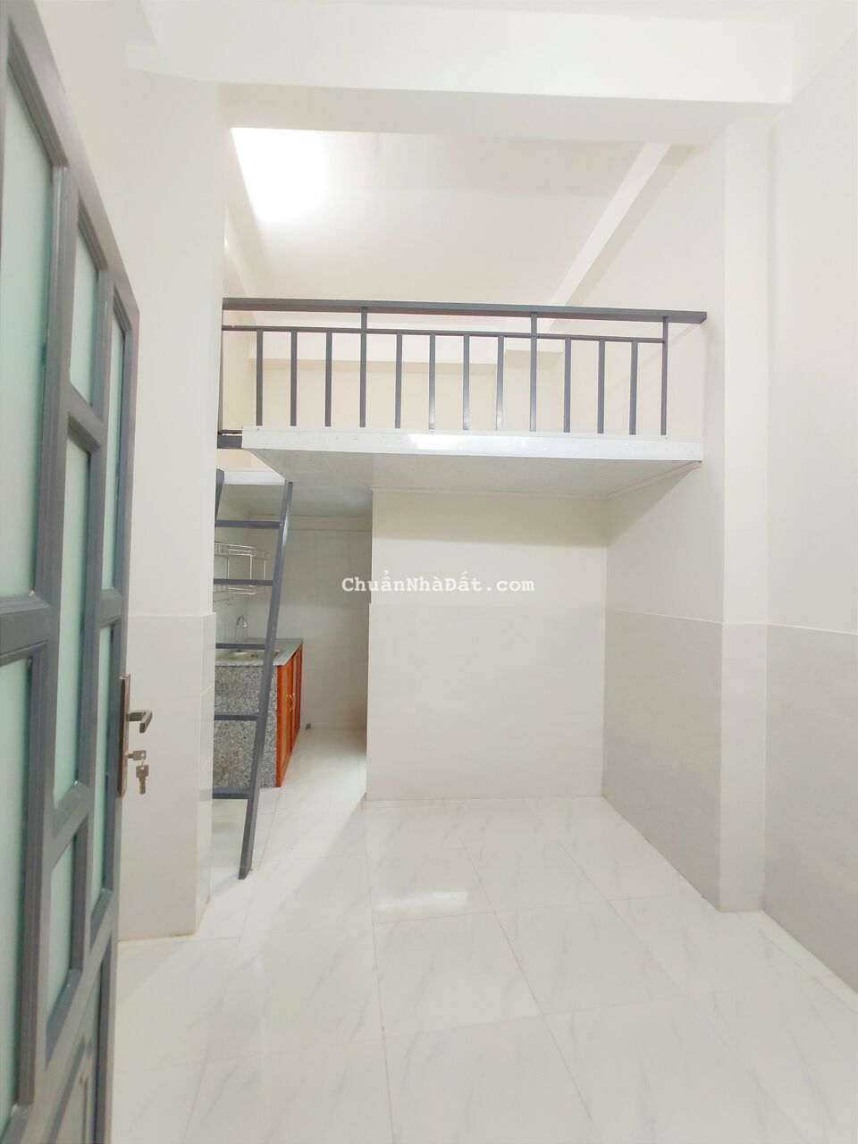 Cho thuê phòng có gác, rộng rãi giá rẻ gần giáo xứ tử đình